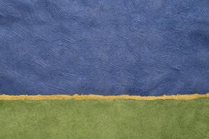 abstract landschap in groen en blauw - een verzameling van huun papieren handgemaakt in Mexico foto
