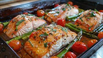 ai gegenereerd heerlijk gebakken Zalm versierd met asperges, tomaten, en vers kruiden, ai gegenereerd foto