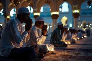 ai gegenereerd moslim gebeden zittend in voorkant van moskee Bij Ramadan nacht met selectief focus, neurale netwerk gegenereerd beeld foto