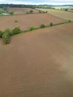 hoog hoek visie van Brits platteland landschap Bij hapering stad van Engeland uk foto