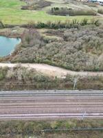 hoog hoek visie van Arlesey stad- van Engeland uk. de beeldmateriaal was gevangen genomen gedurende bewolkt en regenachtig dag van feb 28e, 2024 foto