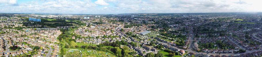 antenne panoramisch visie van oosten- luton stad van Engeland uk. augustus 17e, 2023 foto