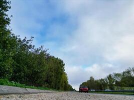 laag hoek visie van Brits platteland landschap Bij hapering stad van Engeland uk foto