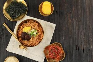 top visie Koreaans ogenblik noodle ramyeon foto