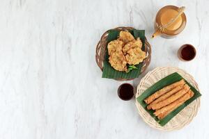 banaan en groente beignets foto