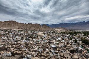 visie van leh. ladakh, Indië foto