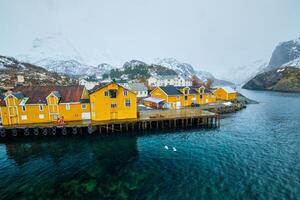 nusfjord visvangst dorp in Noorwegen Aan lofoten eilanden foto