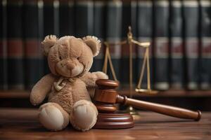 ai gegenereerd wettelijk oordeel Aan alimentatie en kind een vergoeding met houten hamer, teddy beer, en pleitbezorgers in de rechtszaal tafereel foto