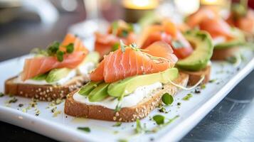 ai gegenereerd avocado geroosterd brood met gerookt Zalm voor ontbijt, eigengemaakt keuken en traditioneel voedsel, land leven foto