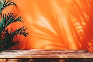 ai gegenereerd leeg houten tafel en tropisch palm bladeren Aan oranje muur. bespotten omhoog foto
