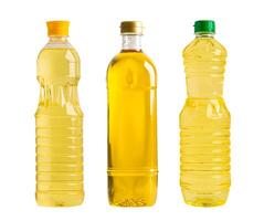 plantaardige olie met olijfolie in verschillende fles voor het koken geïsoleerd op een witte achtergrond. foto