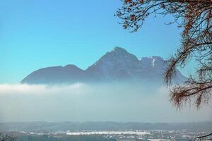 visie van de untersberg berg in salzburg, Oostenrijk. Alpen. foto