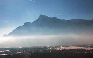 visie van de untersberg berg in salzburg, Oostenrijk. Alpen. foto