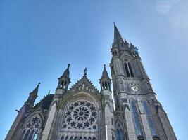 oud Katholiek kathedraal gebouw in Ierland. christen kerk, oude gotisch architectuur foto