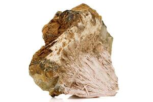 macro steen hemimorfiet mineraal Aan wit achtergrond foto