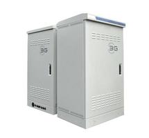 de communicatie server box op witte achtergrond foto