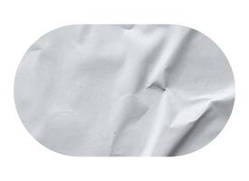 blanco wit vormig papier sticker etiket geïsoleerd Aan wit achtergrond foto