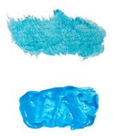 waterverf borstel beroerte van blauw verf Aan een wit geïsoleerd achtergrond foto