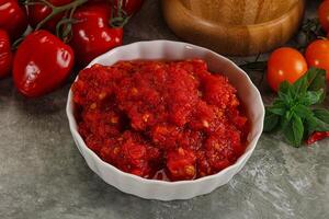 vers tomaat puree pasta saus foto