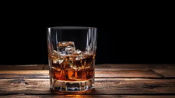 ai gegenereerd whisky met ijs Aan een houten tafel tegen een zwart achtergrond foto