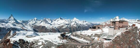 adembenemend antenne visie van zermatt ski toevlucht en materiehoorn, Zwitsers Alpen foto