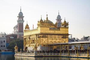 mooi visie van gouden tempel - Harmandir sahib in amritsar, punjab, Indië, beroemd Indisch Sikh mijlpaal, gouden tempel, de hoofd heiligdom van sikhs in amritsar, Indië foto