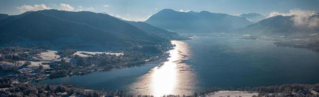 tegernsee meer Beieren. mooi winter panorama. karwendel Alpen foto