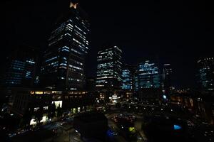 een nacht panoramisch stadsgezicht in marunouchi tokyo breed schot foto