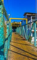 puerto escondido oaxaca Mexico 2023 voetganger brug viaduct passerelle loopbrug skyway in puerto escondido Mexico. foto