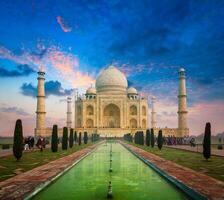 taj mahal Aan zonsopkomst zonsondergang, agra, Indië foto