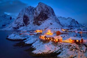 hamnoy visvangst dorp Aan lofoten eilanden, Noorwegen foto