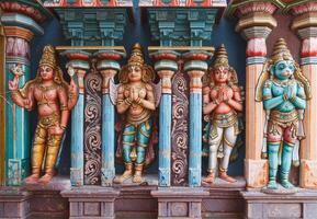 Hanuman standbeelden in Hindoe tempel. sri ranganathaswamy tempel. tir foto