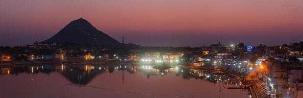 panorama van heilig puschar meer sagar en Ghats van stad- druk foto