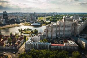 panoramisch visie van de historisch centrum van minsk.oud stad- in de centrum van Minsk, Wit-Rusland foto