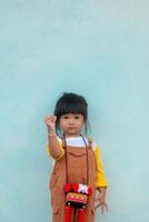 weinig Aziatisch kind. foto