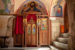 Georgië, martvili 01 september 2018 klooster is een Georgisch kloosterlijk complex. martvili-chkondidi kathedraal foto
