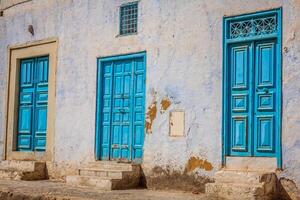 decoratief deur in Kairouan, Tunesië foto