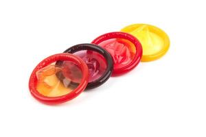 kleurrijk condooms geïsoleerd foto