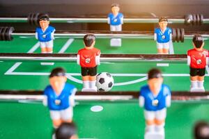 detailopname van tafel Amerikaans voetbal voetbal spel Aan groen veld- foto