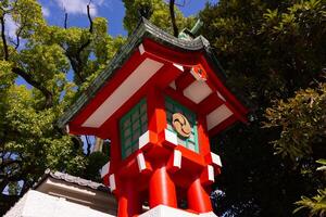 een lantaarn Bij tomioka altaar in tokyo foto