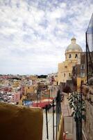 procida in de omgeving van de eiland. gedurende de zomer foto