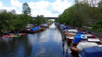 een glimp van een van Stockholm's grachten foto