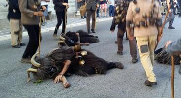 oude rituelen, maskers en tradities in Sardinië. foto