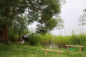 een pier Aan de kust voor afmeren boten en jachten. foto