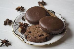 chocola koekjes dichtbij omhoog foto