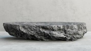 minimalistische Scherm met gelaagde steen podia, benadrukkend eenvoud en elegantie in Product enscenering foto