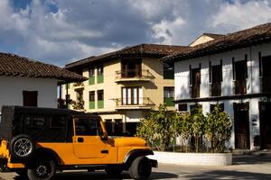 mooi straat van de erfgoed stad- van salamina gelegen Bij de calda's afdeling in Colombia. kleurrijk jawel. foto