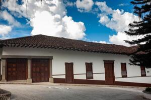 mooi straten Bij de historisch downtown van de erfgoed stad- van salamina gelegen Bij de calda's afdeling in Colombia. foto