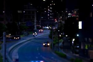 een nacht miniatuur verkeer jam Bij yamaate Laan in tokyo foto