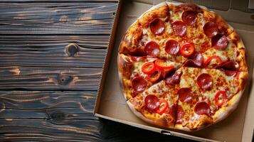 ai gegenereerd peperoni pizza in doos Aan houten tafel foto